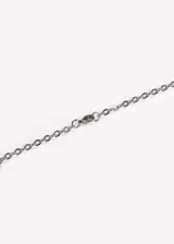 Cadena plateada de acero quirúrgico hipoalergénico, de 2.5mm de ancho.