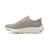 Championes Skechers Slip-Ins Go Run Consistent 3, color gris topo (taupe), diseñados para running con tecnología sin manos, amortiguación ligera y parte superior de malla transpirable.