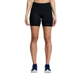 Calza corta de running Saucony Fortify negra, de tiro medio y corte ajustado, con bolsillos laterales en los muslos y detalles reflectantes.