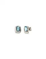 Par de aros pequeños de plata con cristal rectangular color celeste.