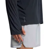 Remera deportiva de manga larga Adidas modelo Running Essentials, de color negro con el logo de la marca estampado en blanco en el pecho.