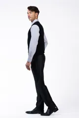 Chaleco azul marino de punto con cuello en V.