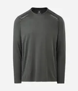 Remera deportiva de manga larga con cuello redondo, confeccionada en tejido técnico Dry Fit. Presenta un diseño liso con sutiles detalles reflectantes en los hombros.