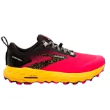 Championes de trail running Brooks Cascadia 17 para dama, color fucsia con detalles en negro y amarillo.