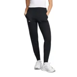 Pantalón de jogging negro con cintura ancha y plana, bolsillos laterales y logo de Under Armour en la cadera.