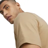 Remera Puma ESS+ 2 COL Small Logo de color gris oscuro, con cuello redondo y manga corta. Presenta el logo de Puma en blanco y rojo bordado en el pecho.