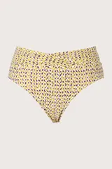 Calzón de bikini blanco con estampado de lunares amarillos y violetas, talle alto y faja cruzada al frente y atrás.