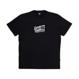 Remera Santa Cruz modelo Ad Collage, color negro con estampa frontal centrada de la marca en blanco y negro.