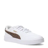 Championes Puma Court Lally Feline de mujer, color blanco con detalles en animal print estilo leopardo en el lateral y talón, y logo de la marca en dorado.