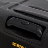 Valija de mano Caterpillar modelo Hybrid Cabin Trolley, de diseño híbrido en color negro con cuerpo de tela y estructura rígida, cuatro ruedas dobles y tirador telescópico.