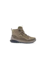 Botas de trekking Ecco ULT-TRN color taupe, con cordones violetas, confeccionadas en cuero nobuk aceitado y tejido premium. Cuentan con membrana impermeable sin PFC, entresuela PHORENE™ y suela de caucho Michelin.