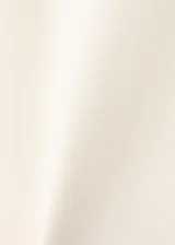 Pantalón piqué de corte recto y tiro medio, color blanco.