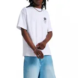Remera Vans modelo Stockpile, color blanco con diseño gráfico pequeño en el pecho y diseño grande en la espalda con el logo y la leyenda "Off The Wall".