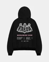Canguro con capucha negro con estampado en la espalda de estilo tour mundial, con logo Kaboa y detalles en gris y rosado.