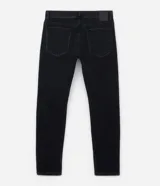 Pantalón de jean negro para hombre, de corte recto, con trabillas en la cintura, cierre de botón y cremallera, bolsillos delanteros y traseros, y detalles con efecto desteñido.