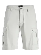 Short cargo color gris claro, marca Jack & Jones, con corte regular y cierre con cremallera.
