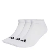 Pack de tres pares de medias cortas Adidas en color blanco, con el logo de la marca estampado en negro en la punta.