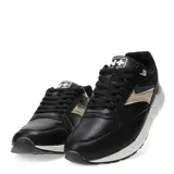 Championes urbanos N+ Alberca acordonados, color beige con detalles en azul y negro, con suela blanca y logo de la marca en el lateral.