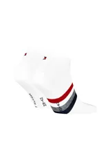 Pack de dos pares de medias blancas de corte corto tipo sneaker, con franjas en colores rojo, gris y azul marino, junto con el nombre y logo de la marca impreso en el empeine.