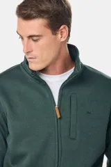 Campera gris jaspeado con cierre frontal, cuello alto y bolsillos laterales. Interior de polar.