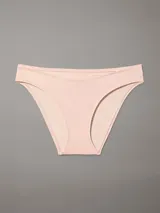 Bombacha bikini color rosa claro de microfibra elástica, con cintura elástica y logo de Calvin Klein en el lateral.