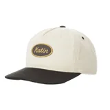 Gorro de cinco paneles Katin modelo Roadside, con corona color beige claro y visera en contraste color marrón oscuro. Cuenta con parche bordado frontal con el nombre de la marca.