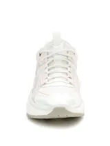 Championes de diseño urbano Caterpillar modelo Hasten Mesh, en color blanco con detalles en celeste y rosado, confeccionados con malla de nailon y microfibra, suela de goma con plataforma y cordones blancos.