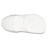 Zuecos Crocs modelo Classic Glitter II con acabado de brillo holográfico multicolor y tira pivotante en el talón.