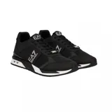 Championes urbanos Armani EA7, color negro con detalles en blanco en la suela y logo lateral. Diseño deportivo con combinación de materiales textiles y sintéticos.