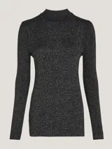 Sweater negro de punto canalé metalizado, con cuello perkins y corte slim.