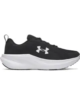 Championes de running Under Armour Assert 11 para hombre, color negro con entresuela blanca y logo de la marca en el lateral. Confeccionados con parte superior de malla transpirable y superposiciones de cuero resistente, y amortiguación Charged+ Cushioning en la suela.