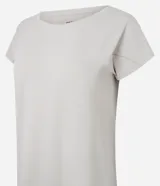 Remera deportiva Get Over de microfibra texturizada color rojo, con mangas cortas, cuello redondo y corte holgado.