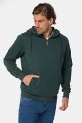 Canguro de felpa color azul marino, con medio cierre frontal y capucha. Presenta un bolsillo canguro frontal y detalles en cuero ecológico en el tirador del cierre.