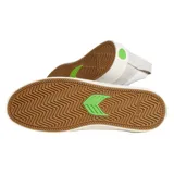 Championes de skate Cariuma Catiba Pro, color blanco con detalles en negro y verde.