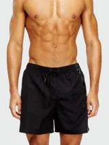 Short de baño negro con cintura elástica y cordón de ajuste, con detalle de banda lateral con logo de la marca.