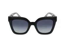 Lentes de sol INVU modelo IB22426A, con montura negra y cristales polarizados con degradé de negro a gris.