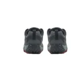 Championes de trekking Merrell Crosslander 3, color gris oscuro con detalles en negro y rojo.