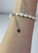 Pulsera de perlas barrocas de río con cierre de plata 925.