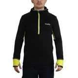 Buzo negro con cierre a mitad del torso, capucha, mangas largas con puños con orificio para el pulgar y detalles en amarillo flúor.