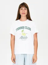 Remera de algodón color celeste con estampa frontal circular que incluye texto y diseño floral.