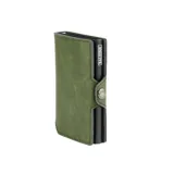 Billetera de cuero color verde con sistema de apertura automática para tarjetas.
