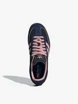 Zapatillas Adidas Samba OG de cuero negro con detalles en azul marino, rosa y gris.