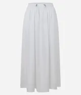 Falda midi de algodón color blanco, con cintura elástica y ajuste mediante cordón con punteras metálicas. Diseño fluido y versátil.