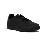 Championes urbanos Diadora modelo Helio, completamente negros, de caña baja y estilo deportivo clásico con cordones.