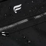 Bolso tipo duffle de Fabletics, diseñado para el gimnasio, confeccionado en nylon resistente. Cuenta con compartimento principal con cierre, bolsillos exteriores con cremallera, correas de mano y correa de hombro ajustable y extraíble.