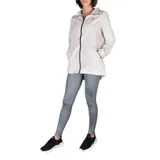 Campera deportiva Topper color beige, con cierre frontal completo, cuello alto y bolsillos laterales. Diseño funcional con ajuste cómodo.