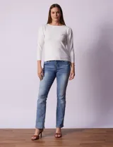 Buzo tejido en hilado fino color blanco, marca Vila Milano. Manga ¾ con pliegue en hombro.