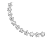 Collar bañado en rodio de la colección Ariana Grande x Swarovski, compuesto por una cadena de flores con centros de cristal y pétalos con pavé.