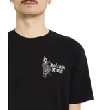Remera Volcom ABG Eternal Stoke SST negra de manga corta, con diseño clásico y cómodo, confeccionada en algodón suave con estampa en el frente.