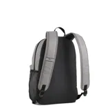 Mochila Puma color violeta con textura jaspeada, cuenta con un compartimento principal amplio y un bolsillo frontal con cierre, ambos con tiradores metálicos. Presenta el logo de la marca estampado en color negro en la parte inferior frontal.